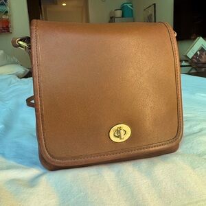 Vintage Coach Companion Flap Bag - # 9076 (British Tan)